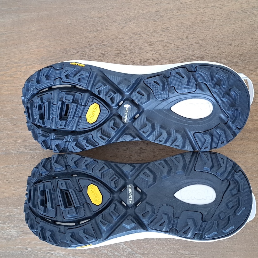 Hoka Mafate Speed 2 - Color: White/Silver - Size: Unisex - W: 9.5, M: 8.5 - Picture 8 of 9